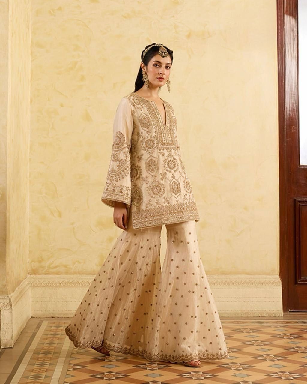 Festival Wear Cream Color Chinon Silk Suit For Girls