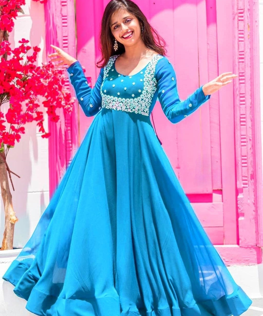 Amazing_Blue_Long_Gown_Collection_For_Girls_cleanup_5ed5ca49-c605-4abb-8d33-194e186ee5ec.jpg
