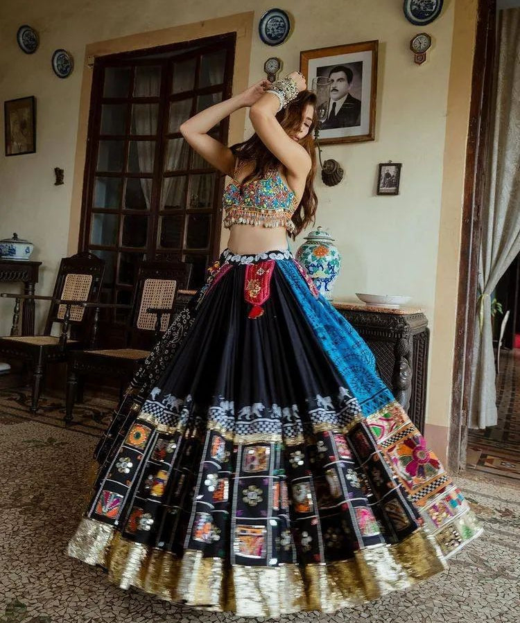 Black_Coloured_Printed_Work_Navratri_Lehenga_For_Women_6_b1577016-171c-45dd-8ef2-2da6e5197dc9.jpg