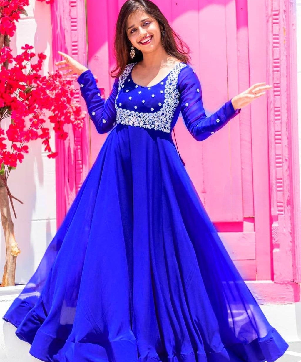 Designer_Multi_Latest_Fancy_Gown_Designs_For_Wedding_3__cleanup.jpg