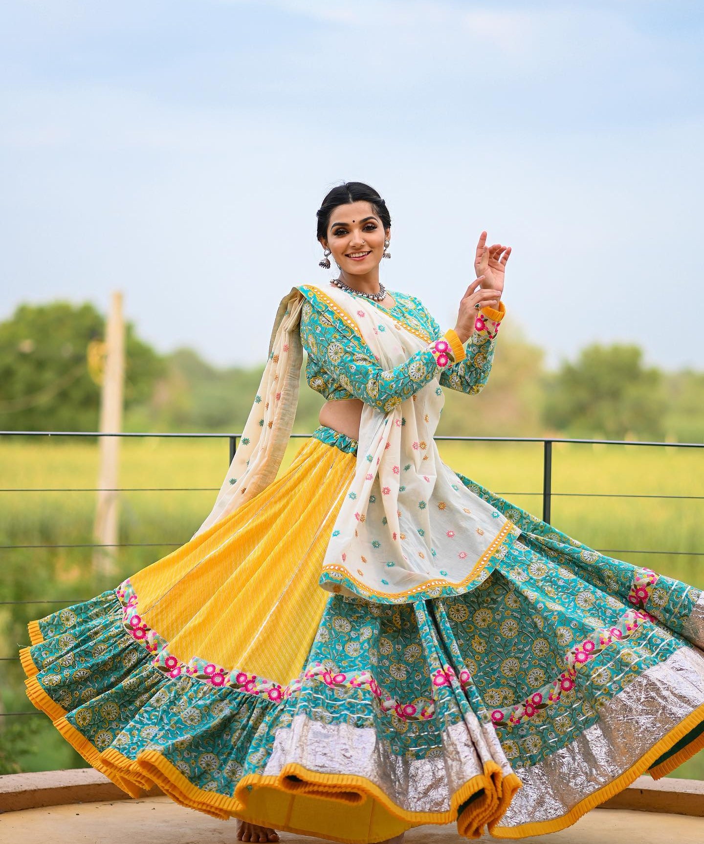 Fashionable_Latest_Designer_Lehenga_Choli_For_Women_1_9deeb922-ea46-4630-a679-7970cf24e7db.jpg