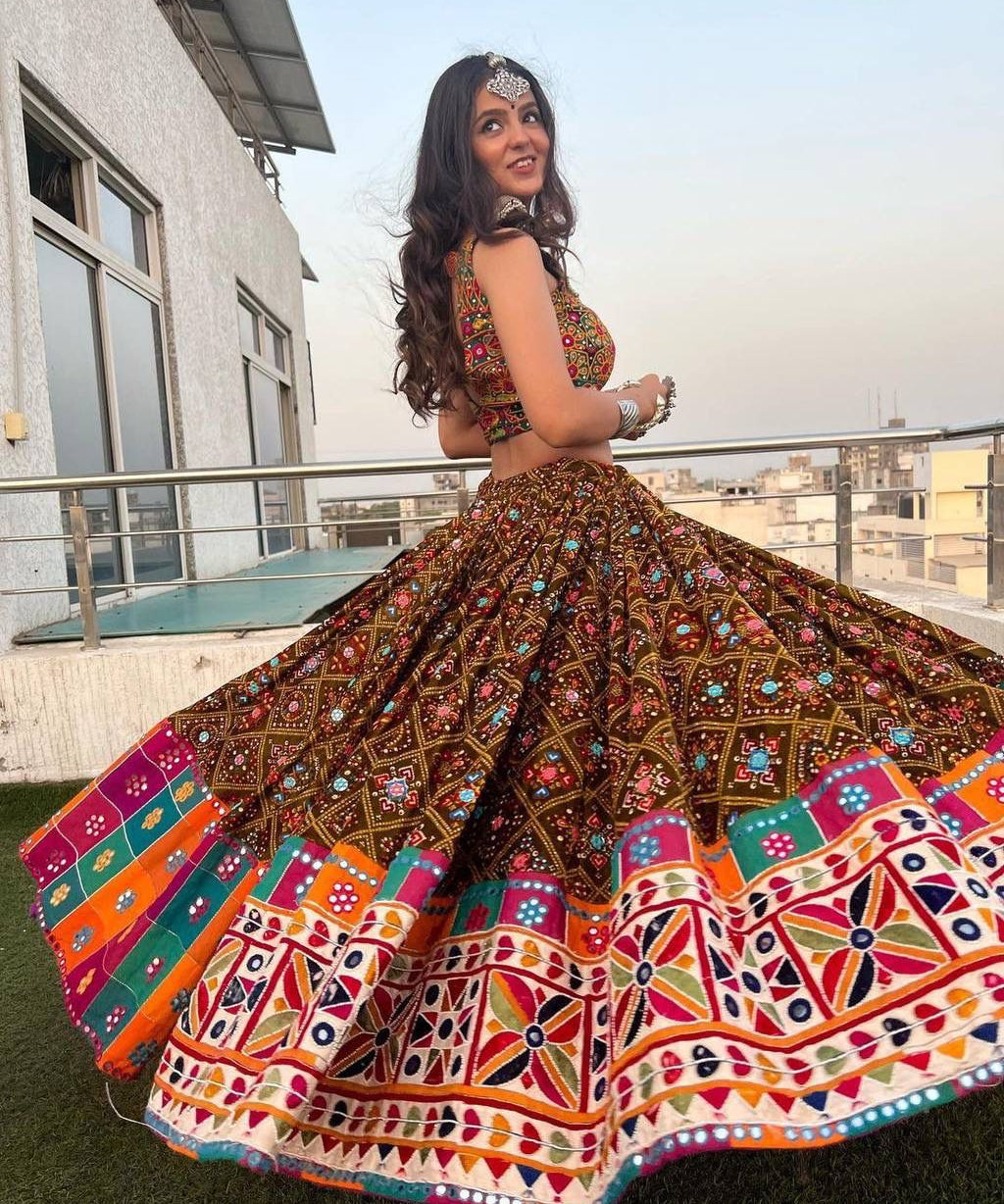 Graceful_Printed_Hand_Work_Lehenga_Choli_For_Navratri_2_e3ea4b6b-59e8-4a26-b054-cf2d440d3688.jpg