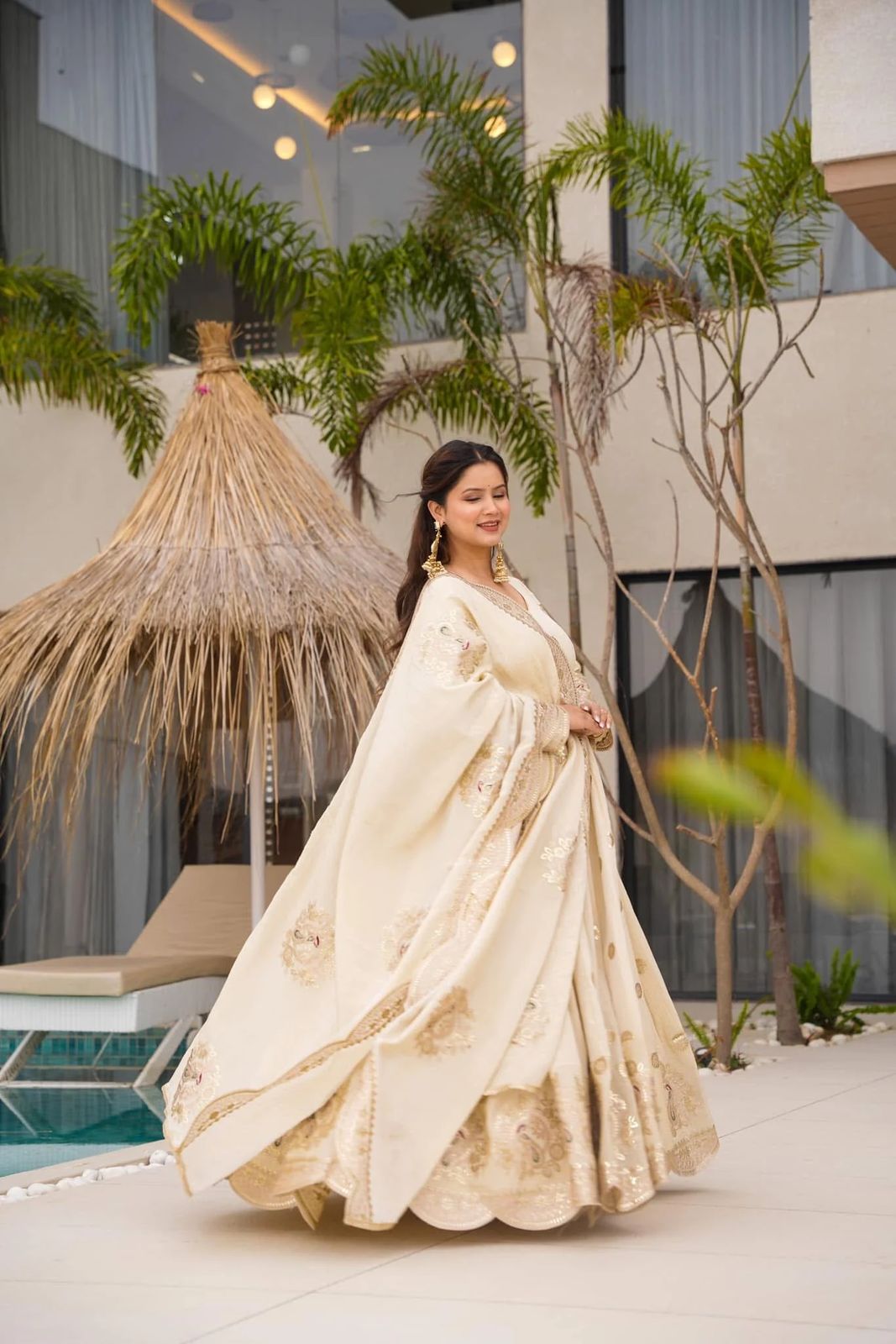 Wedding Wear White Color Georgette Gown For Girls