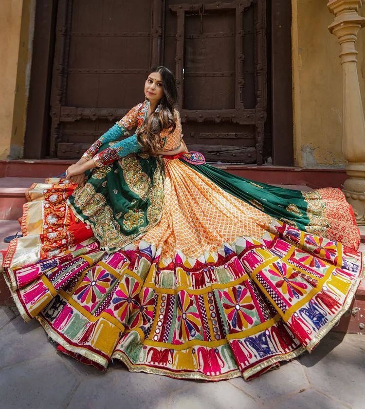 Latest_Fashion_Designer_Pure_Silk_Navratri_Lehenga_Collection_1_ae0d63fe-9e95-4242-abb7-ce44ac4693db.jpg