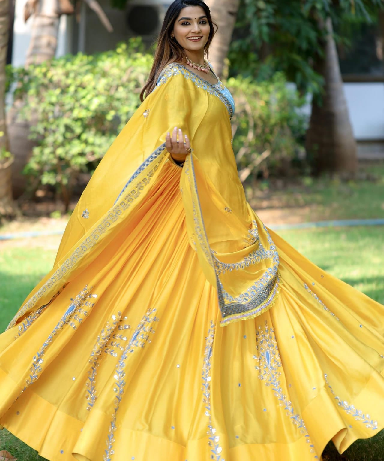 Navratri_Wear_Lehenga_Lowest_Rate_Online_Navaratri_Designs_1_21bbde67-82b5-4ef6-9124-bea173858a7f.jpg