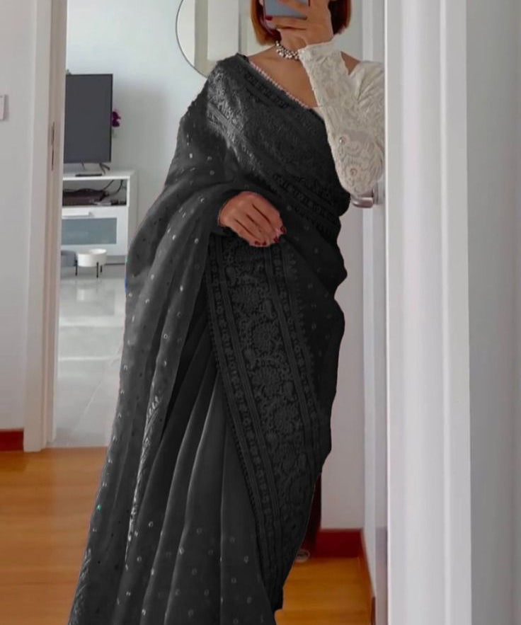 Party_Wear_Black_Color_Organza_Silk_Saree_For_Girls.jpg