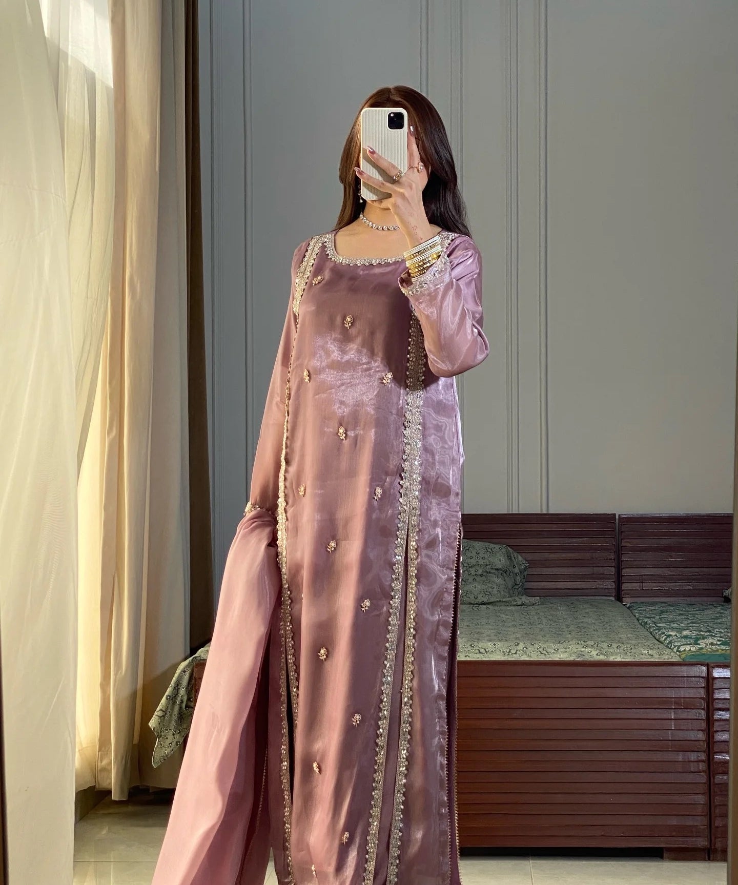 Wedding_Wear_Light_Purple_Color_Heavy_Embroidery_Suit_For_Girls.jpg