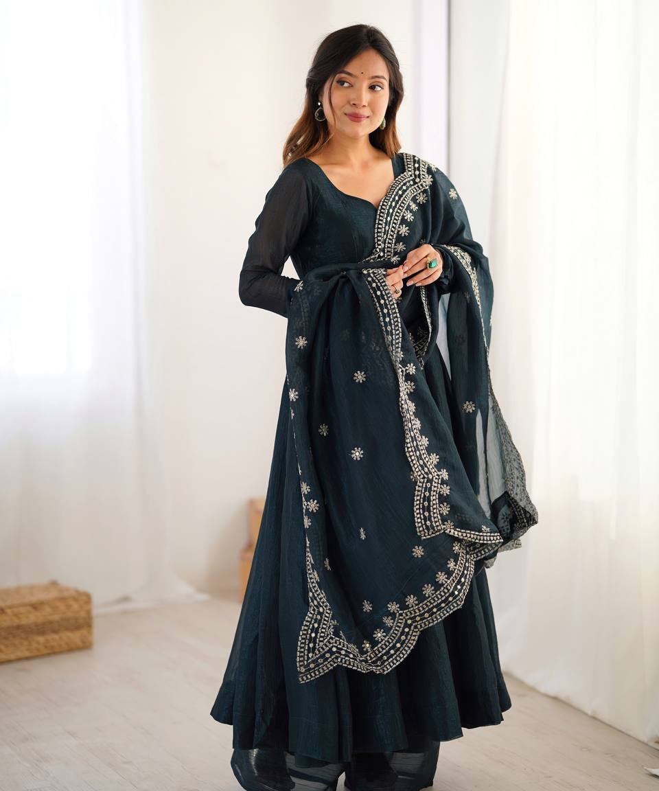 Wedding_Wear_Navy_Blue_Color_Heavy_Fandy_Silk_Gown_For_Girls.jpg