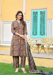 Elegant Navy & Maroon Printed Kurta Pant Set