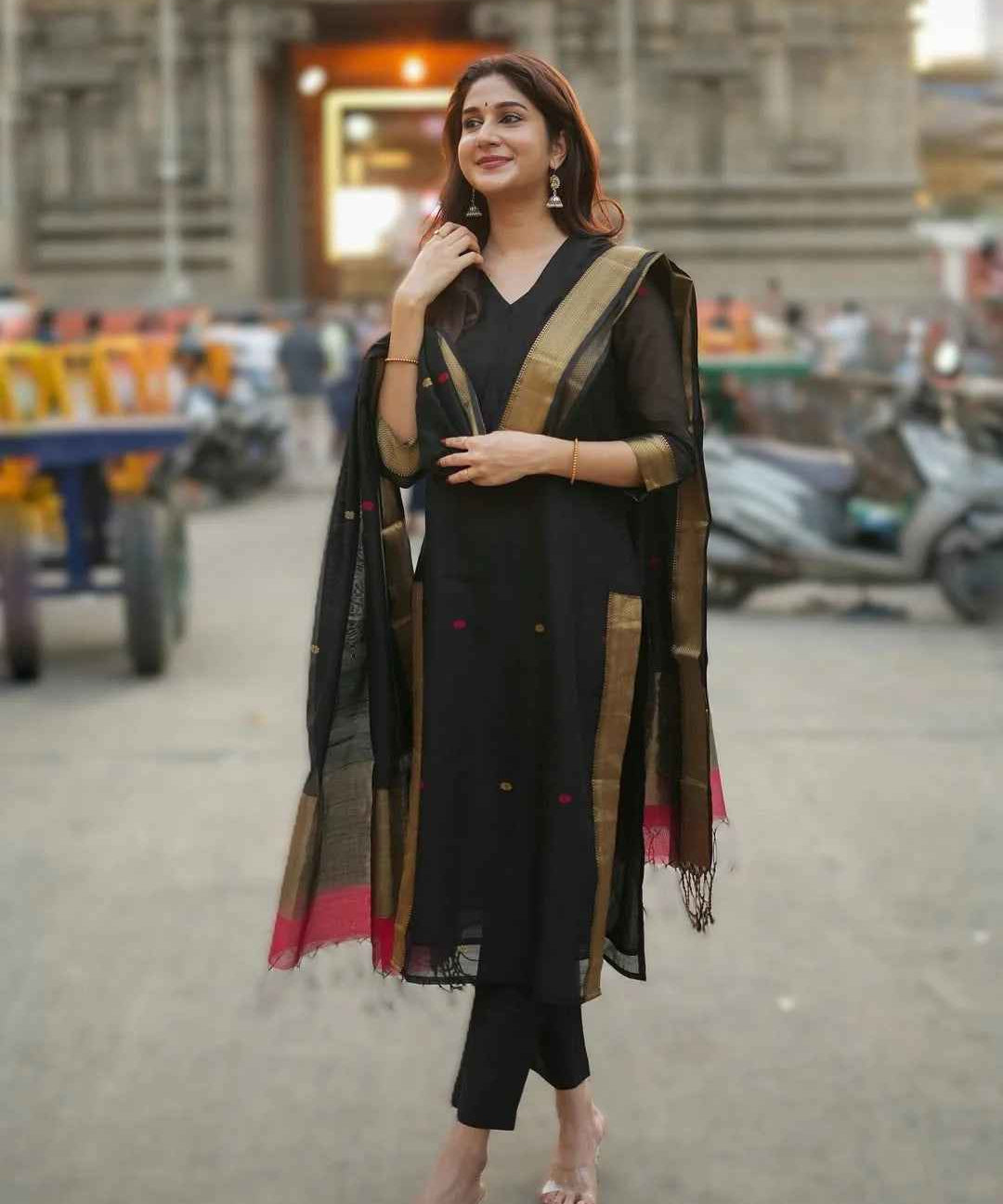 Maheshwari Silk Black Kurta Set