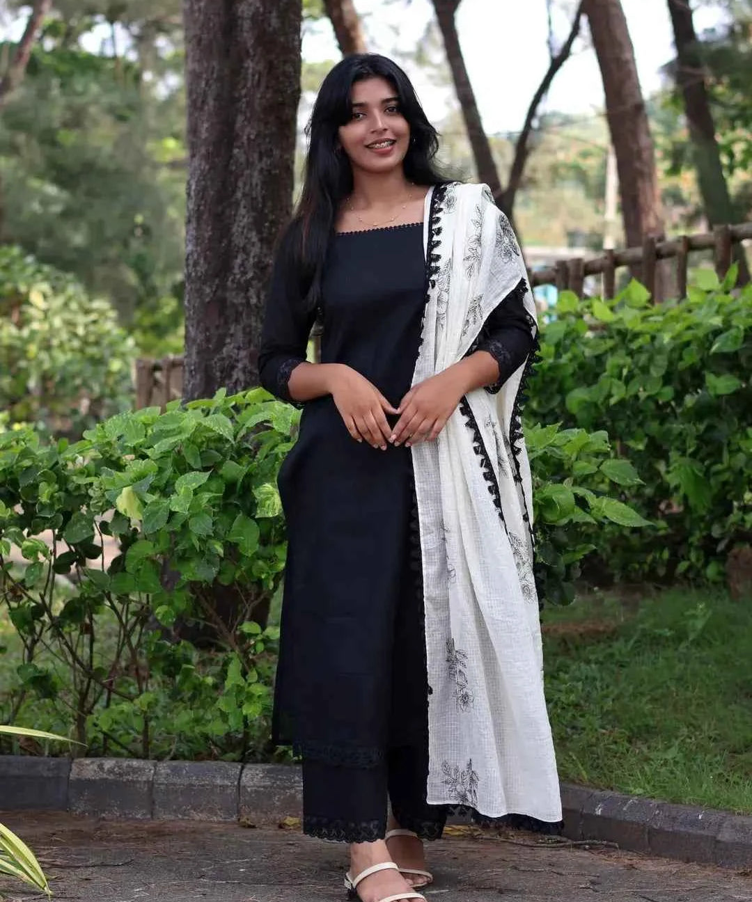 Soft Cotton Kota Doria Suit With Lining And Embroidered Dupatta.