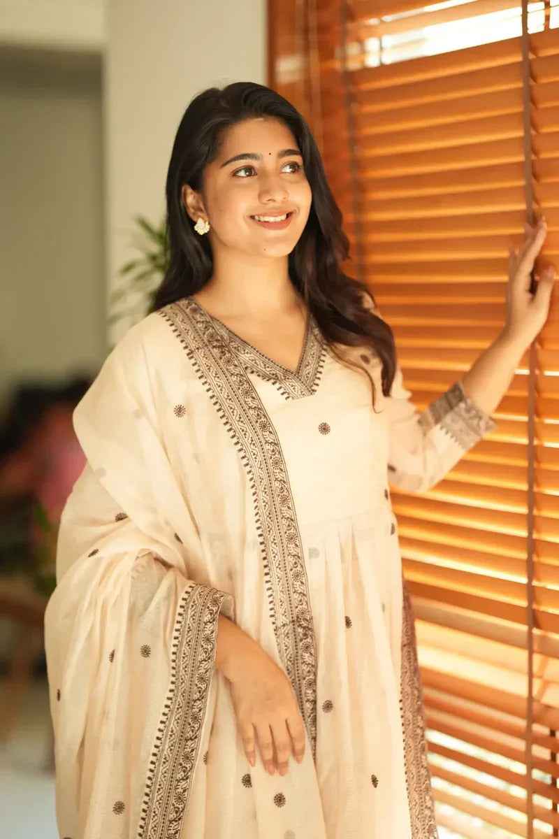 Mahiya Kota Doria Kurta Set