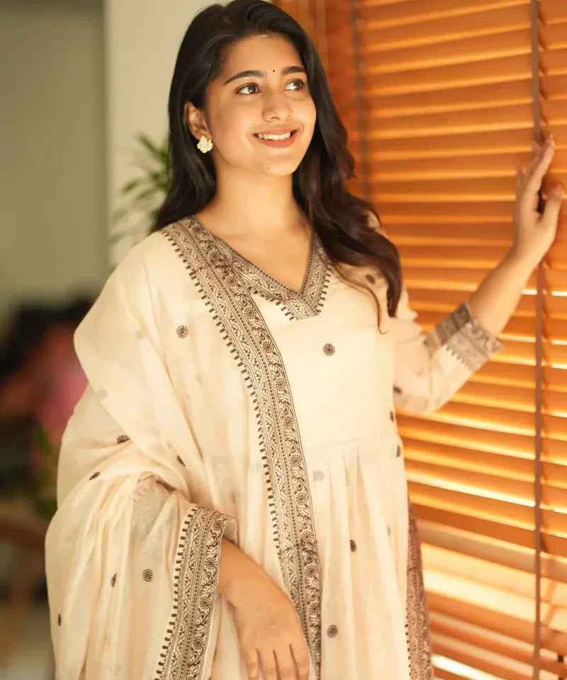 Mahiya Kota Doria Kurta Set