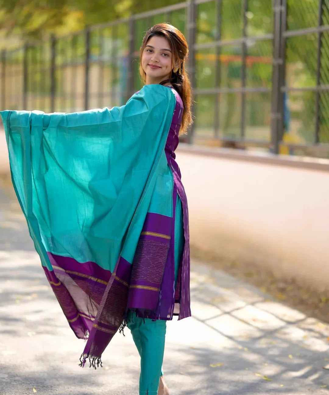 Akshita Violet