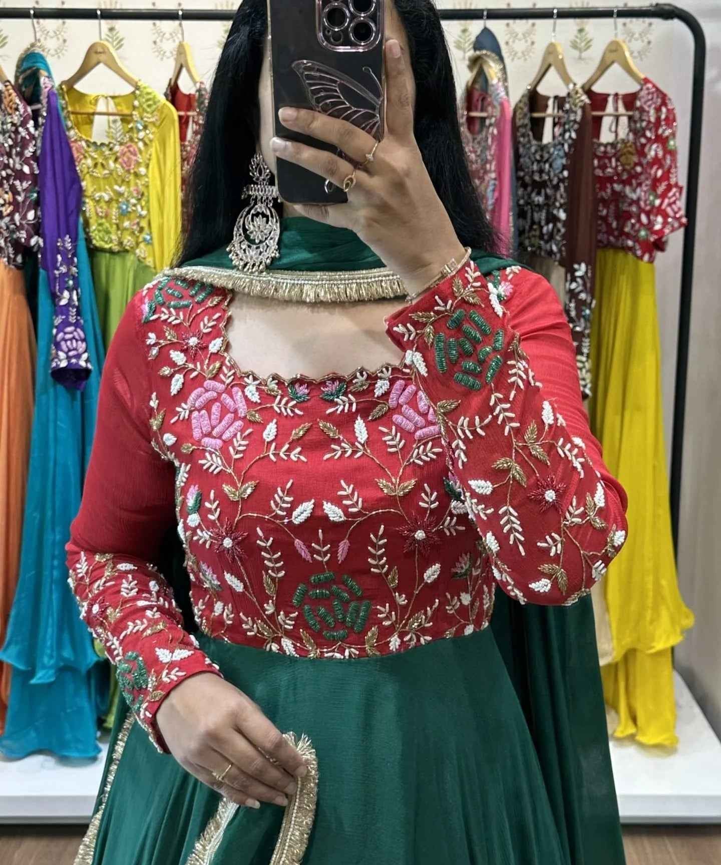 Nitya – Red & Green