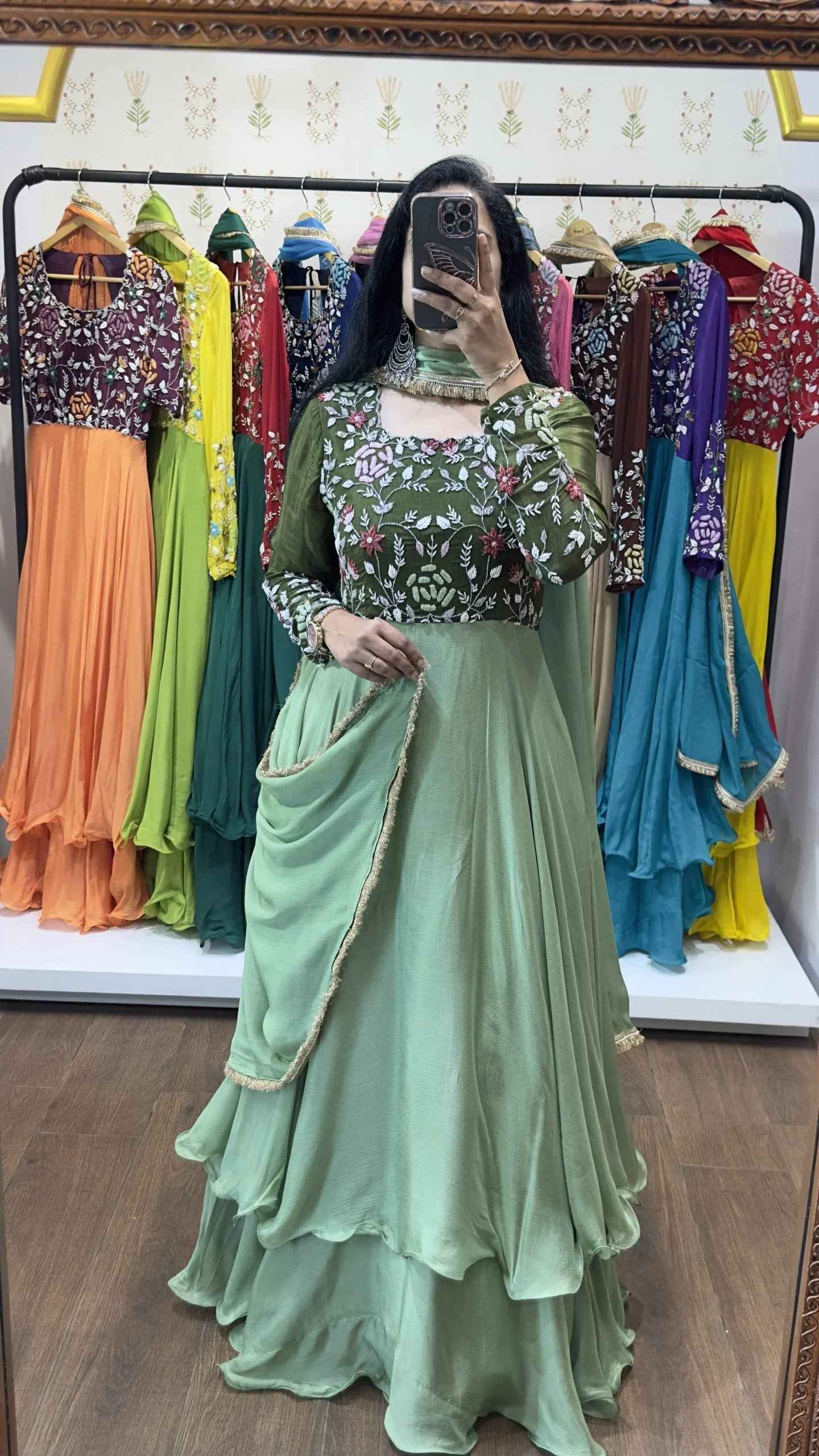 Nitya – Mehendi Green & Light Green