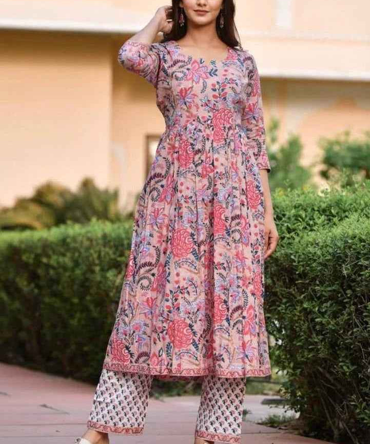 Women€™s Pink Printed Viscose Rayon Kurta and Pant Set