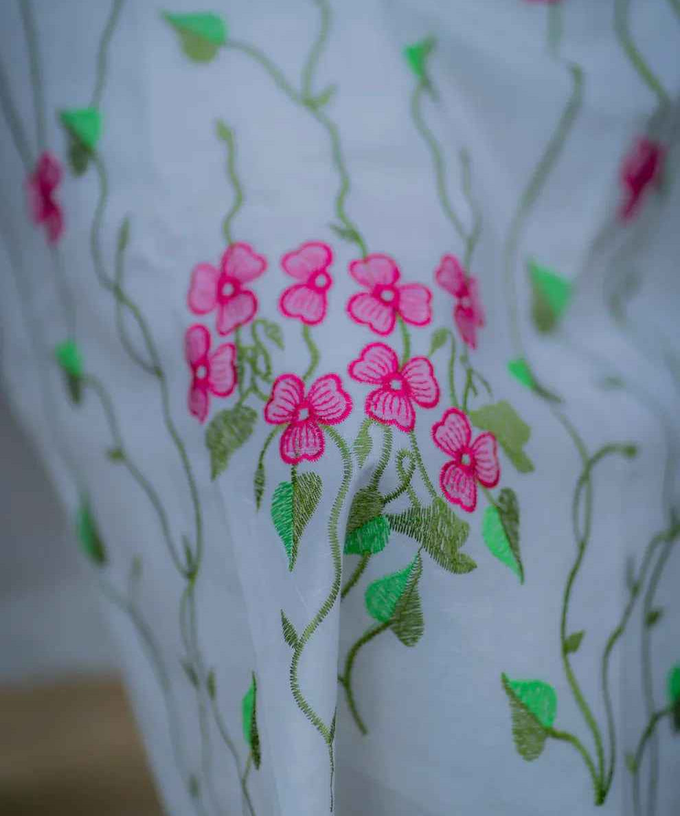 Grace in Every Thread – This white cotton kurta set