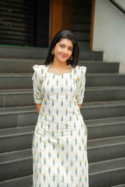 MAhiya Simple And Elegant Cotton Kurti & Pant