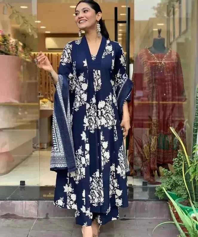 Royal Reverie Suit Set