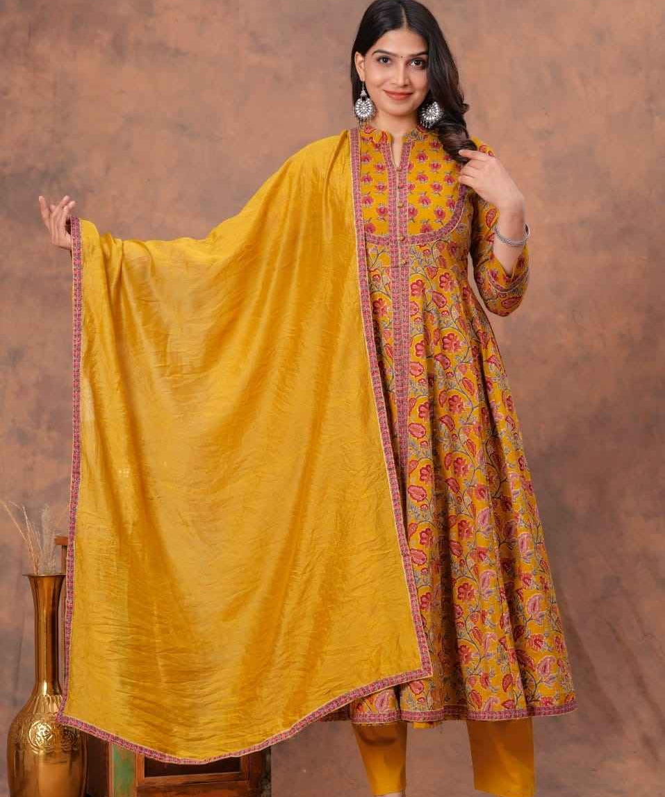 Gulaabo Charm Handblock Suit Set