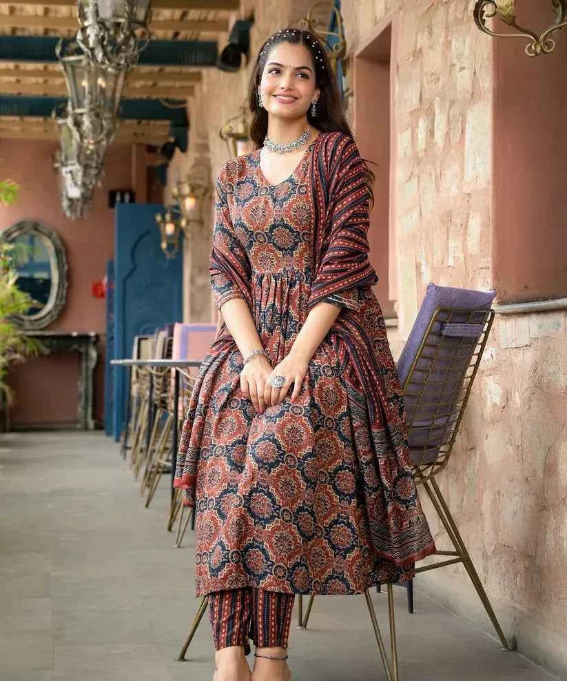 Rustwood Anarkali Charm Set