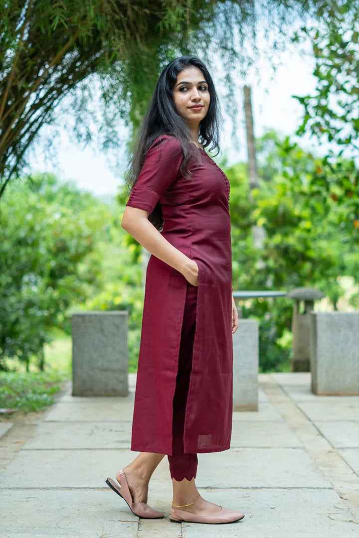 This Maroon Full Set Is Crafted Rich Vatican Silk Fabric