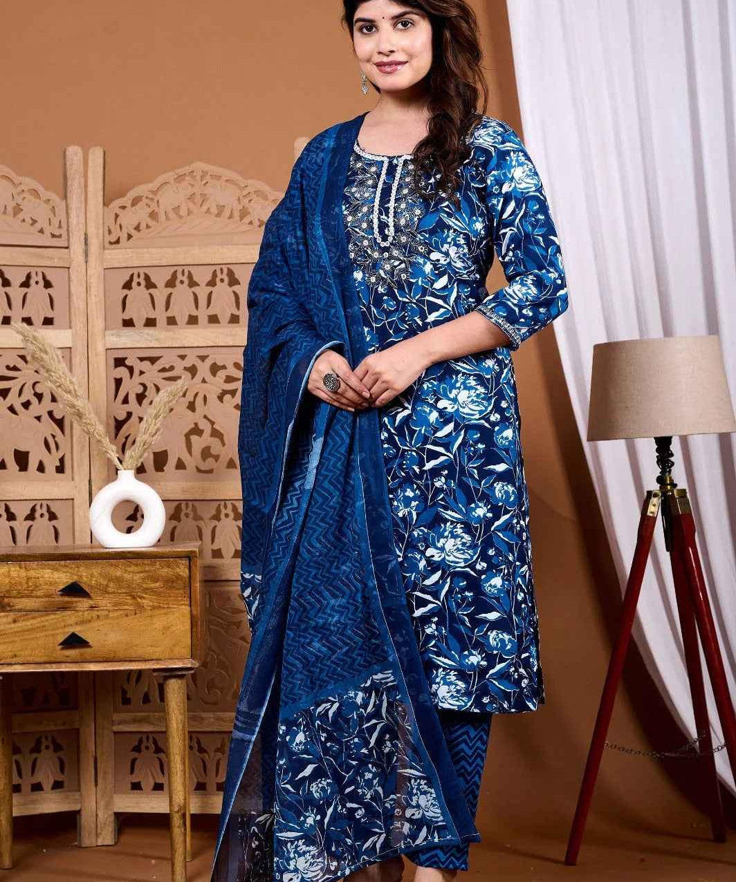 Nilofer Bloom Rayon Suit Set