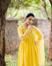 This Mul Chanderi Anarkali Kurti Set