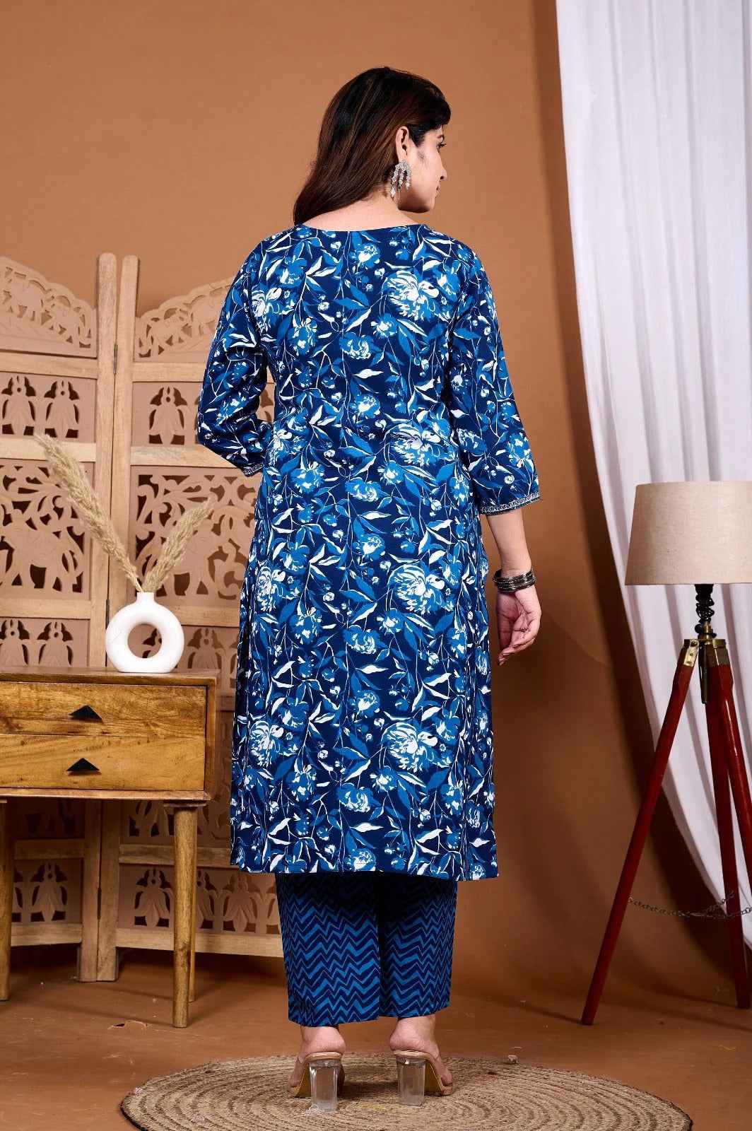 Nilofer Bloom Rayon Suit Set