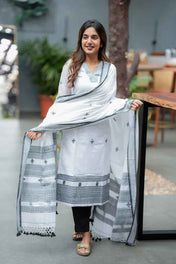 Sara Pure Linen Suit