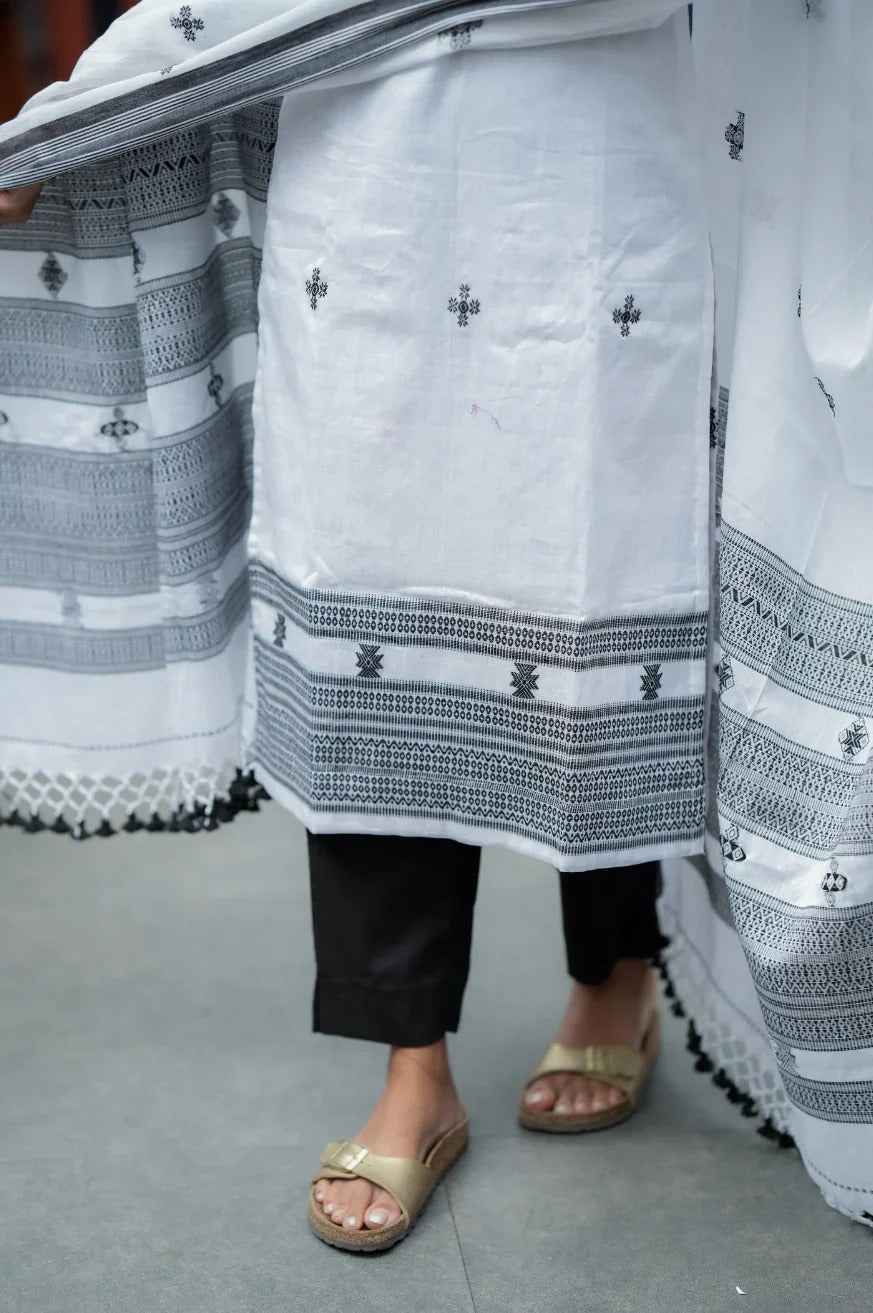 Sara Pure Linen Suit