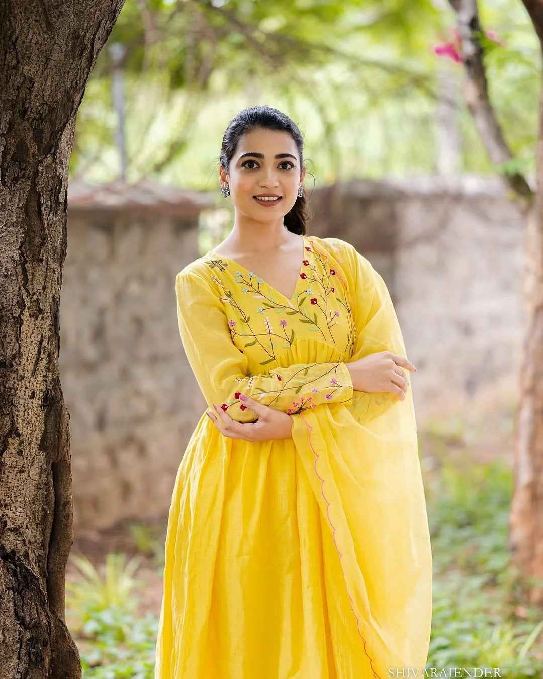 This Mul Chanderi Anarkali Kurti Set