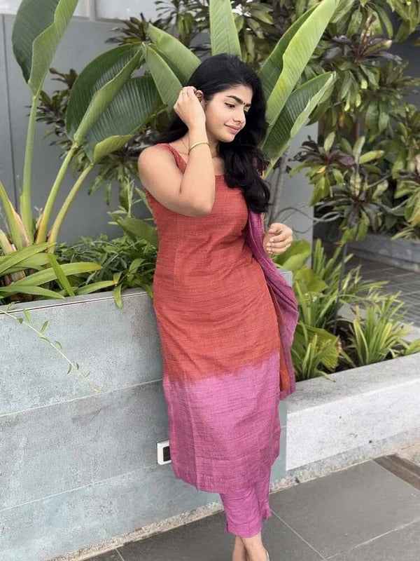 Lady In Pink This jute silk woven salwar suit