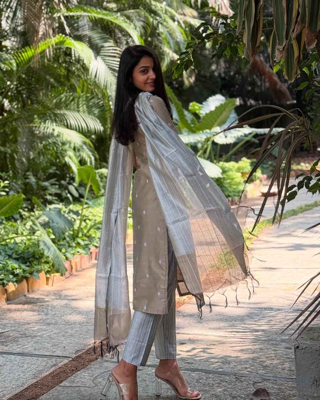 Silk Kurti With Beautiful Neckline Suit Set