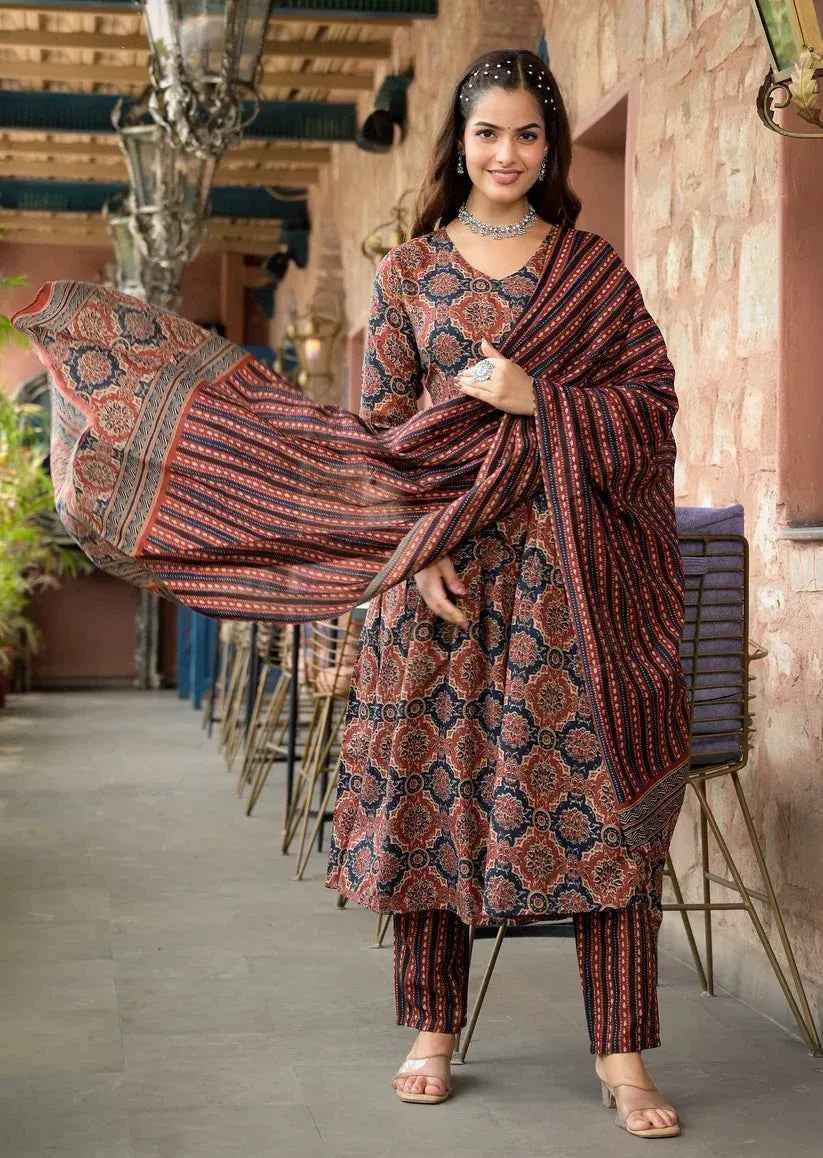 Rustwood Anarkali Charm Set