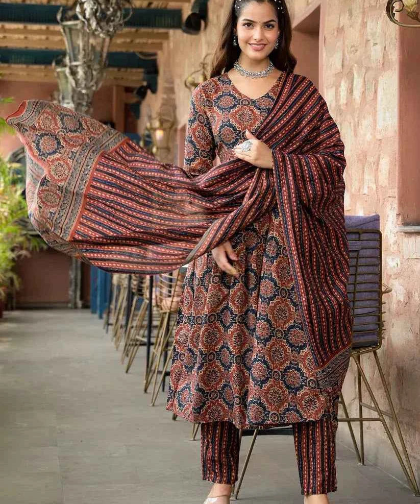 Rustwood Anarkali Charm Set