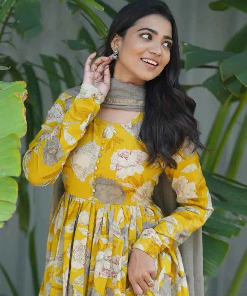 Golden Radiance Viscose Suit Set