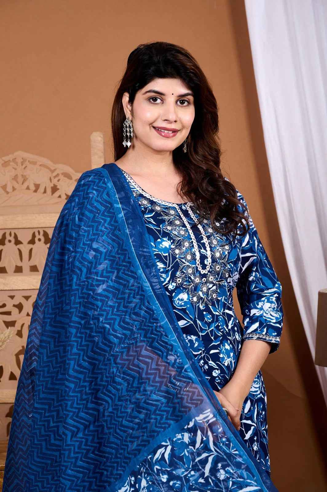 Nilofer Bloom Rayon Suit Set