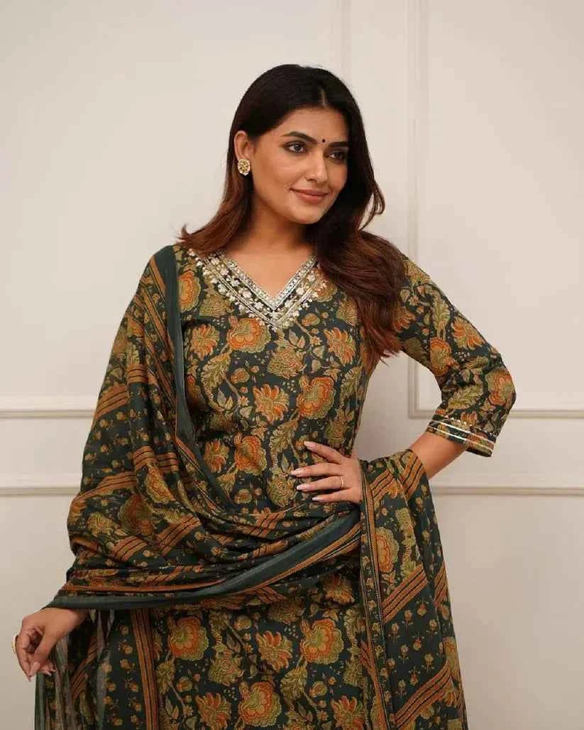 Royal Mehfil Suit Set