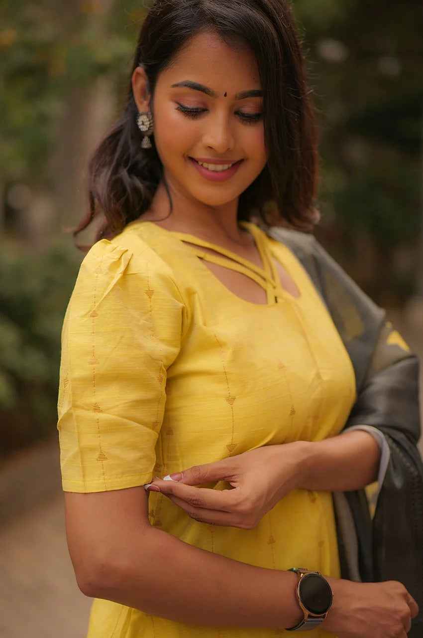Sunray Grace Kurti Set – Mustard Cotton Charm