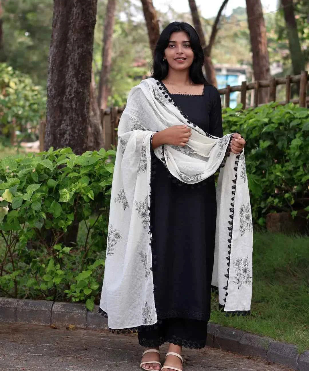 Soft Cotton Kota Doria Suit With Lining And Embroidered Dupatta.