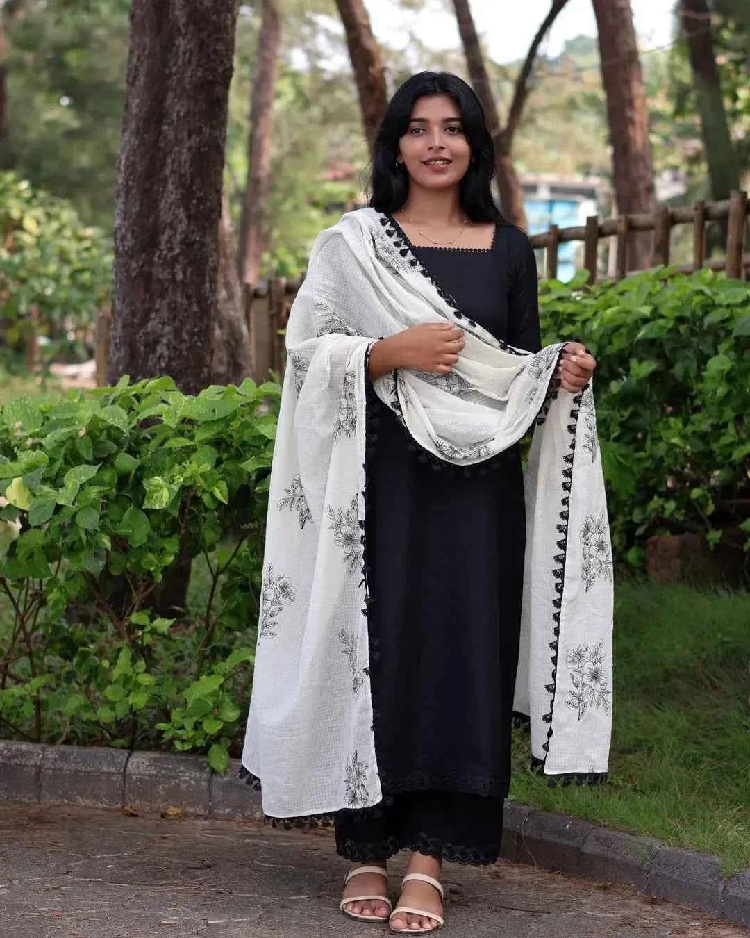 Soft Cotton Kota Doria Suit With Lining And Embroidered Dupatta.