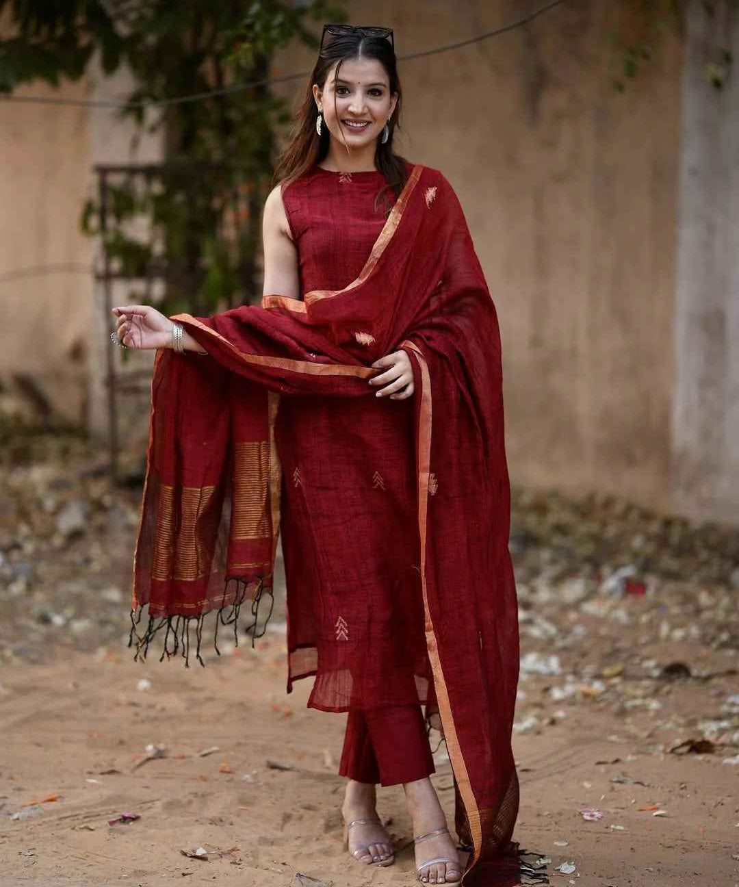 Handwoven Linen Jamdani Suit Set