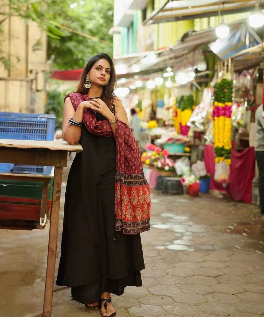 Khadi Cotton Halter-Neck Kurta set