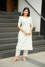 MAhiya Simple And Elegant Cotton Kurti & Pant